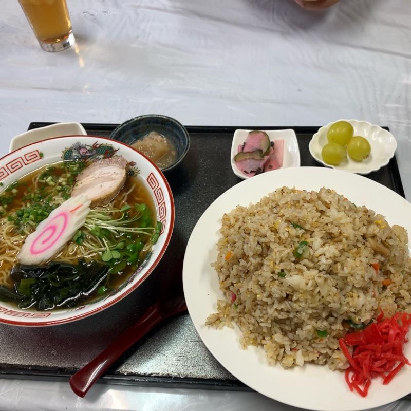 ラーメン炒飯セット(花藤食堂)
