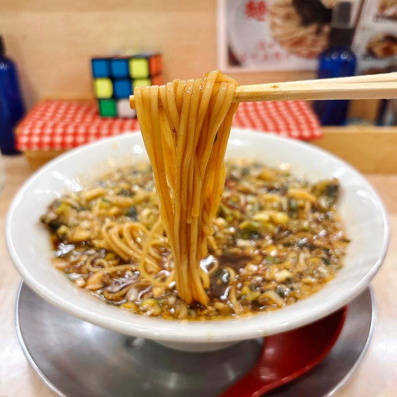 バジルとかぼすの油淋秋刀魚中華そば(食堂 七彩)