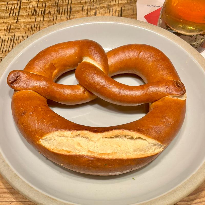 プレッツェル(Schmatz beer dining takeshiba シュマッツ・ビア・ダイニング 東京ポートシティ竹芝)