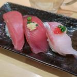 店長三種盛(本まぐろ赤身・かつお・ほうぼう)