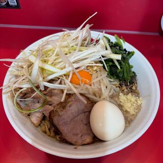 辛まぜそば•味玉•味ネギ•ほうれん草•生姜トッピング(麺屋 桐龍 久喜店)