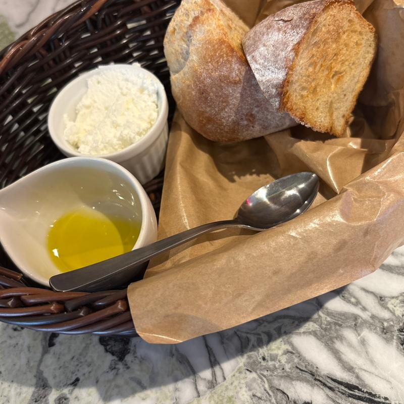 (TOOTH TOOTH ON THE CORNER)