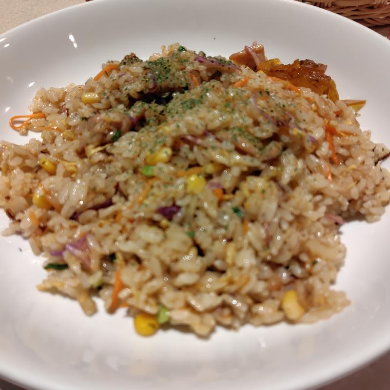 炭焼きチキンのガーリックバターピラフ(ベビーフェイスプラネッツ 盛岡南店)