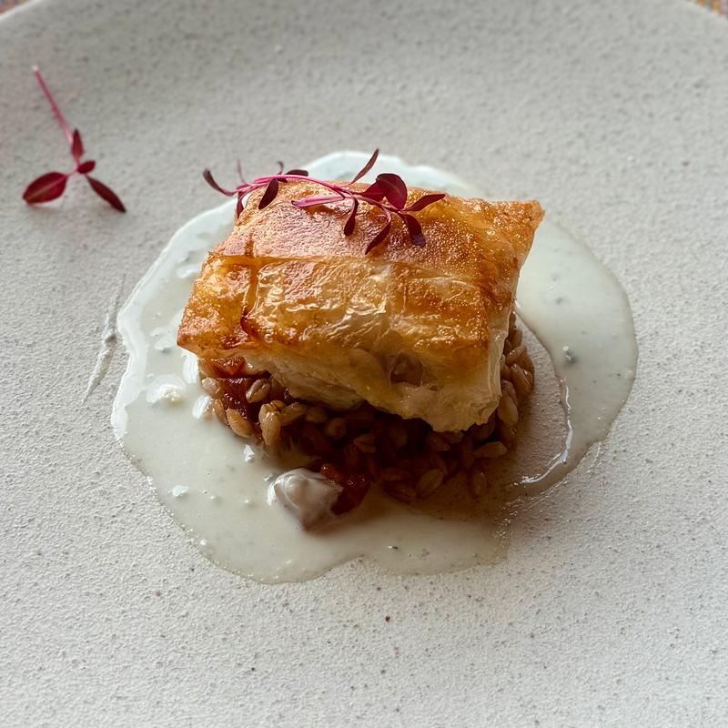 優雅なひととき　糸縒鯛　スペルト小麦　ゴルゴンゾーラ(イル・テアトロ／ホテル椿山荘東京)