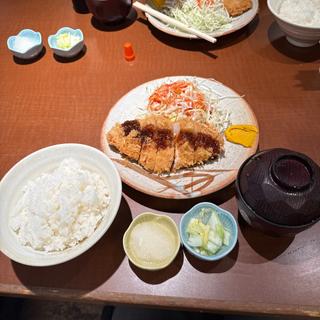 とんかつ定食