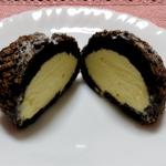 黒いシュークリーム