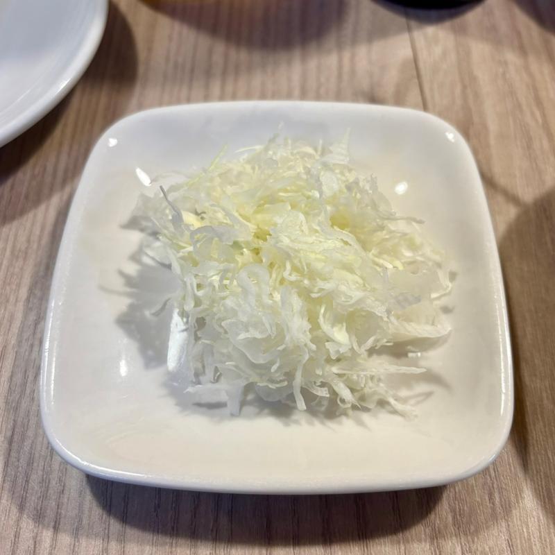 キャベツの千切り(串かつ 千里)