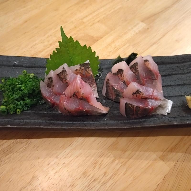 鯵の刺身(さかなや さとり)