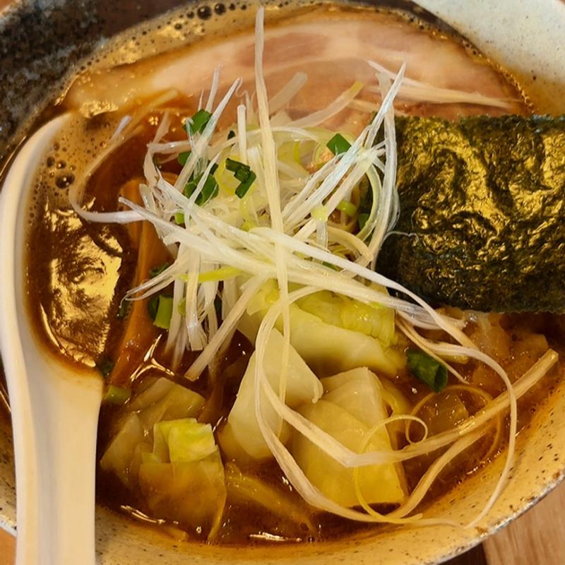 濃厚醤油ラーメン(麺 あやめ)
