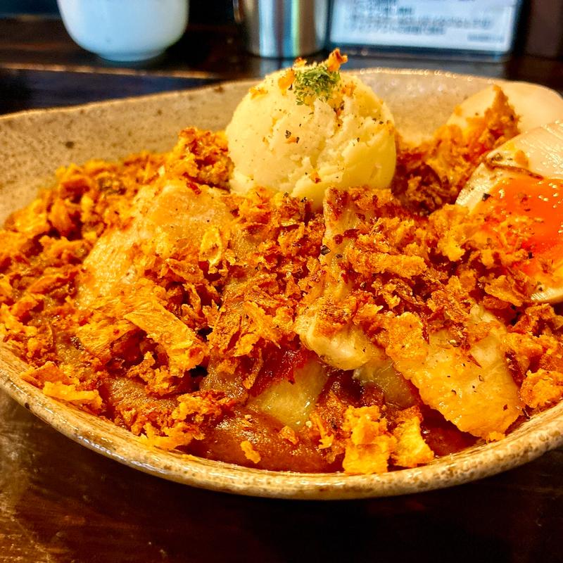 自家薫製豚と煮卵のカレー(燻製カレー池田本店)