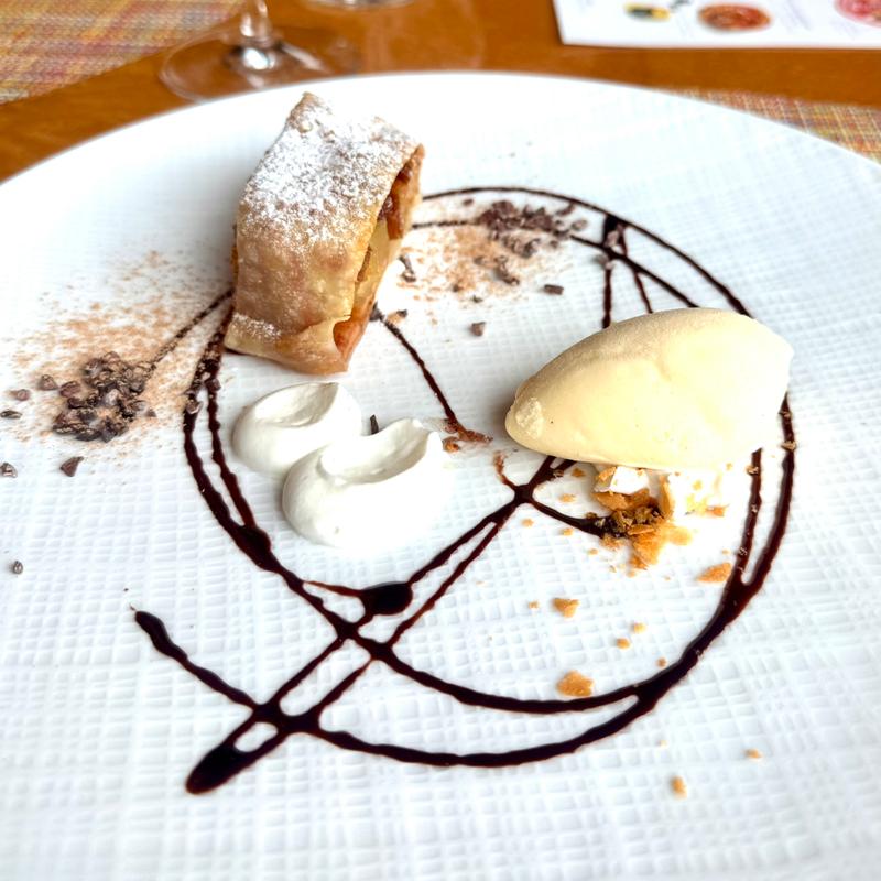 優雅なひととき　りんご・シナモン・ジャージーミルク(イル・テアトロ／ホテル椿山荘東京)