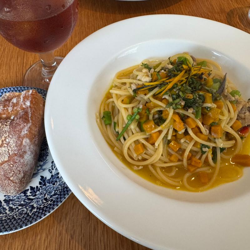 鶏ひき肉と九重栗かぼちゃのオイルパスタ(OFF)