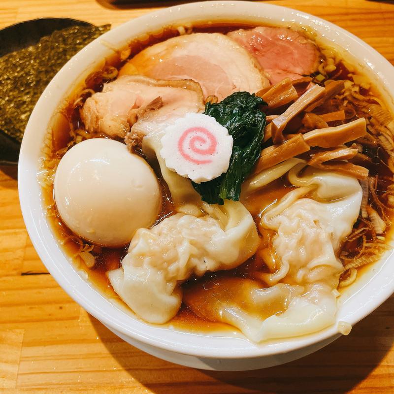 特製らーめん【醤油】(麺道六善)