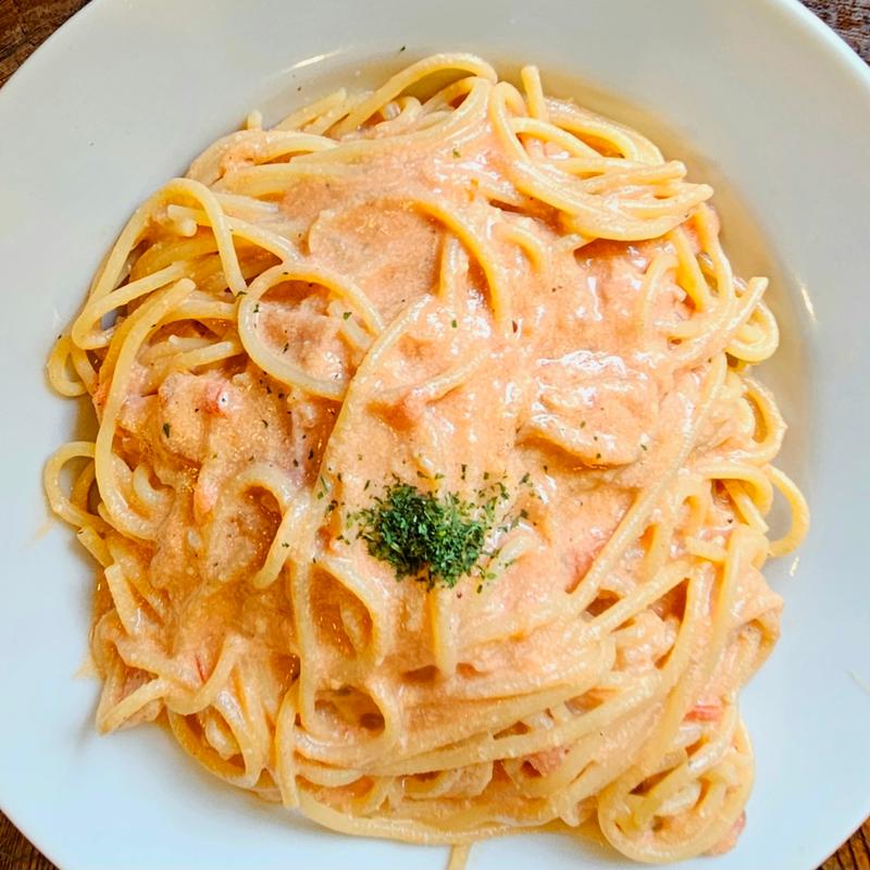 トマト入りカルボナーラ(ラ・タベルナ )