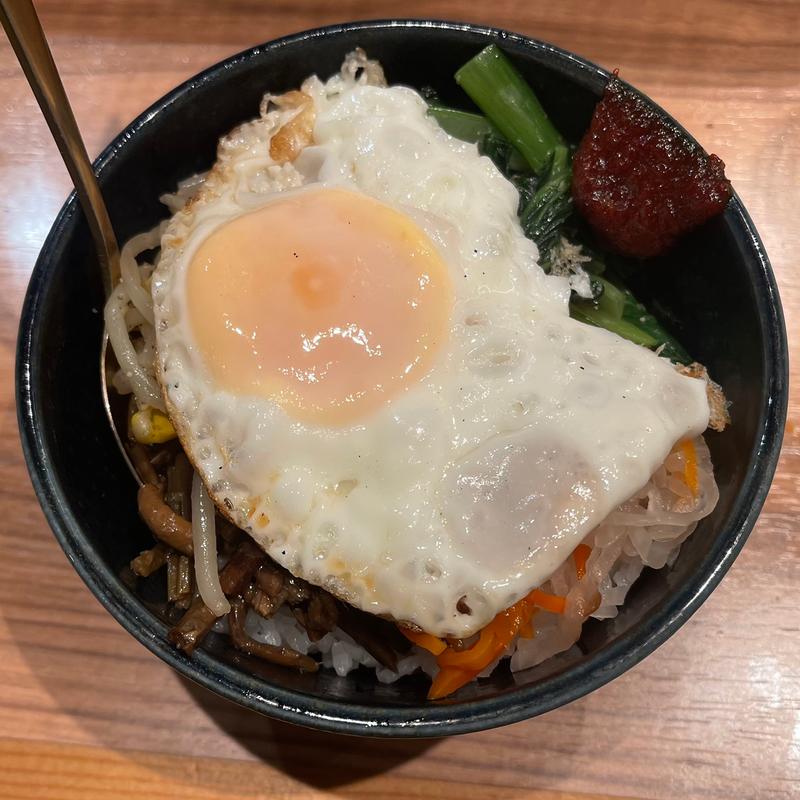 ビビンパ(Yakiniku 名もなき名店へ 一切入魂一枚売り焼肉)