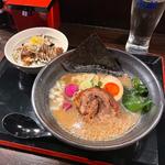 泥醤油らーめん