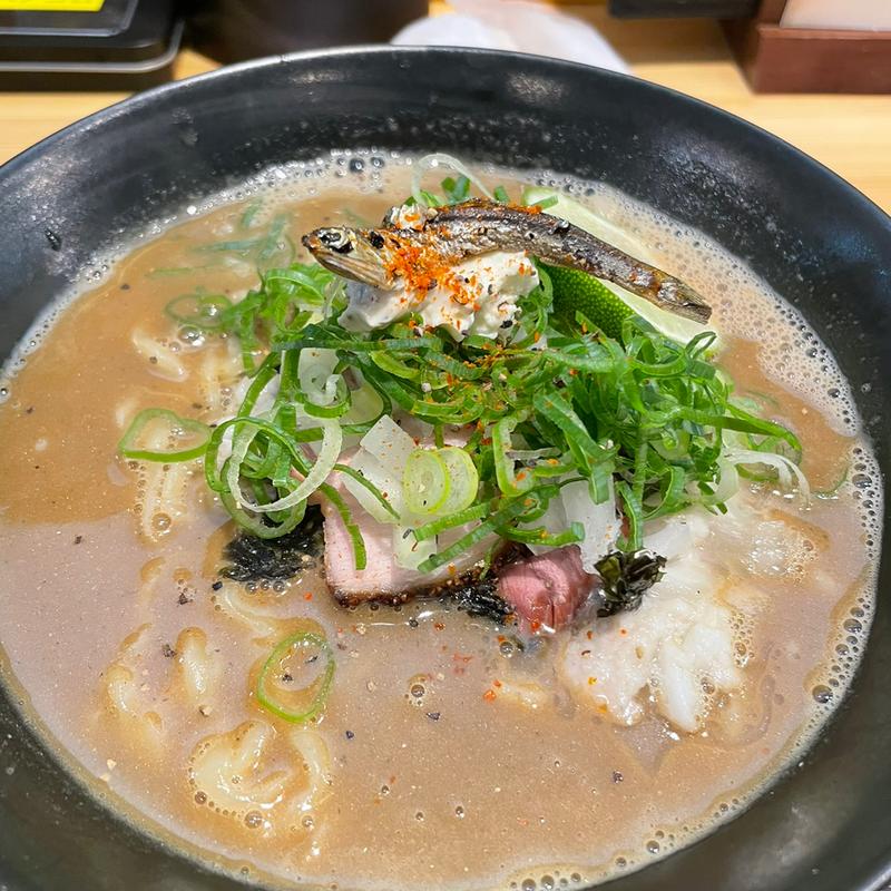 限定　煮干豚骨ラーメン(猫ニ叉タビ)
