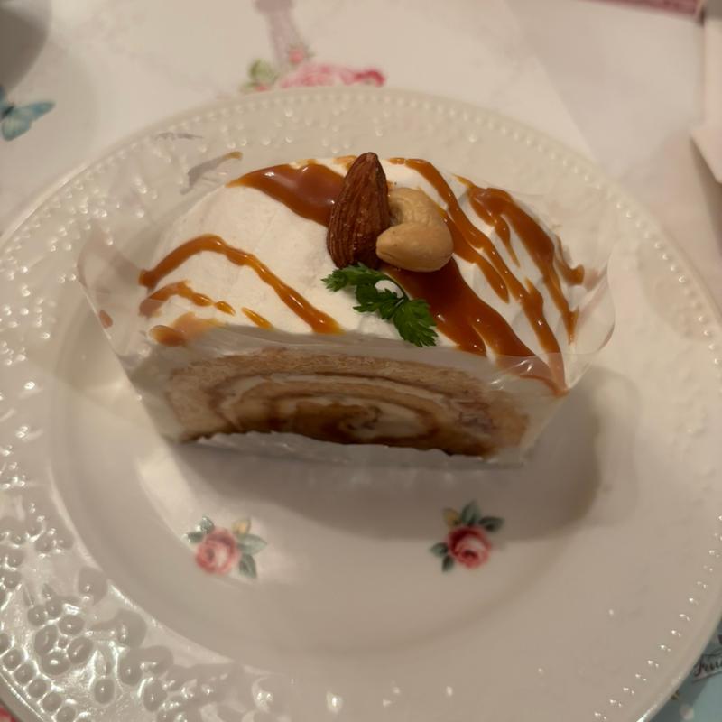 キャラメルナッツロール(西洋菓子 月のあかり)