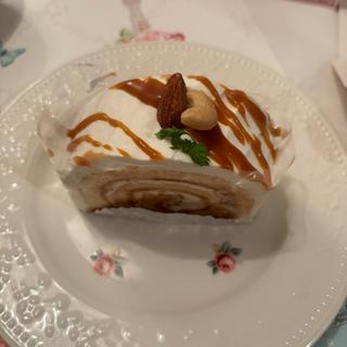 キャラメルナッツロール(西洋菓子 月のあかり)