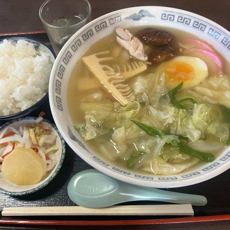 五目ラーメン+半ライス(ちんや食堂 )