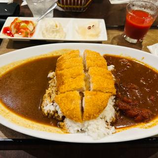 とんかつカレー　2色