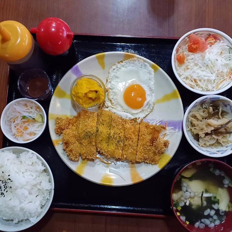チキンカツ定食(慈伴賜 )