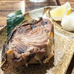 マグロのしっぽ焼き(炉端とおでん 呼炉凪来 横浜店)