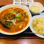 刀削麺