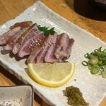 地鶏もものタタキ(やきとりやさんあっ鶏)