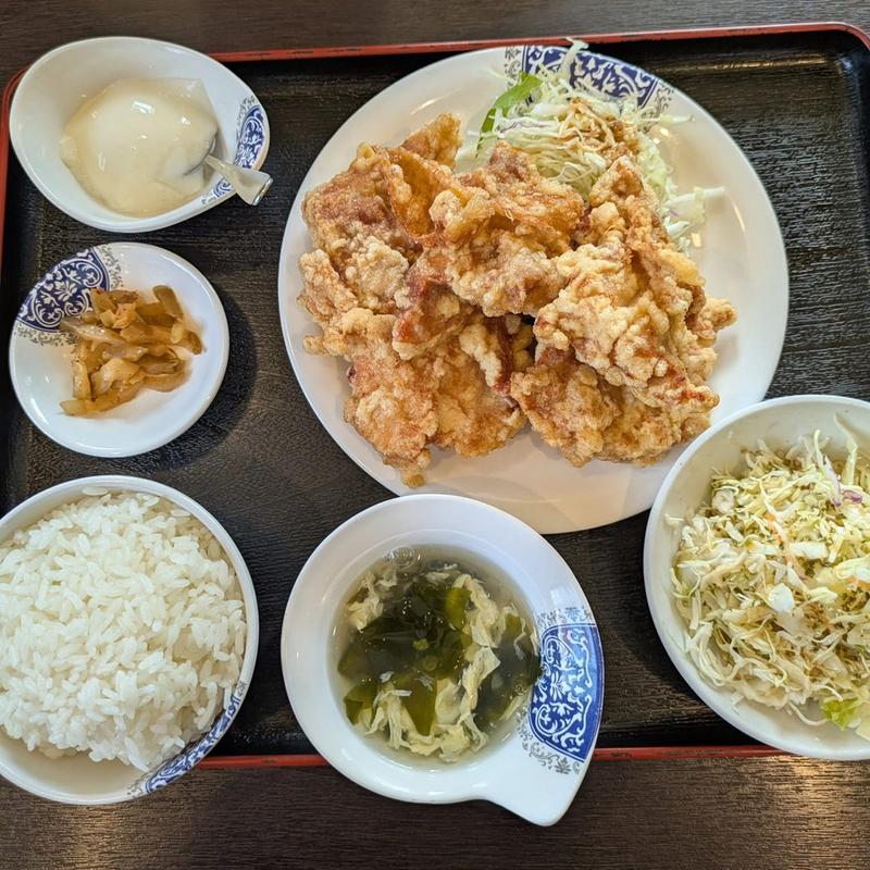 若鶏の唐揚げ定食(中華料理 香香（シャンシャン）)