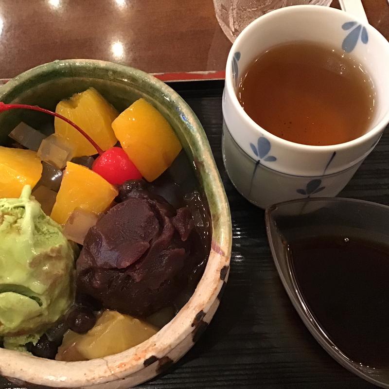 クリームあんみつ(横濱文明堂 伊勢佐木町一丁目店 + 文明堂茶館ル・カフェ)