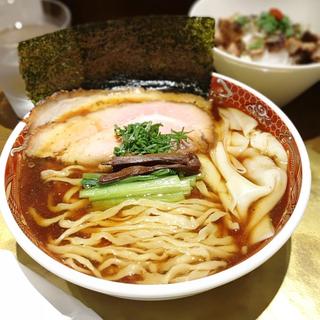 ワンタンSHIGENO中華そば 手揉み麺