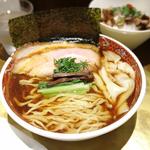 ワンタンSHIGENO中華そば 手揉み麺(SHIGENO【朝ラーメンと昼オムライス】)
