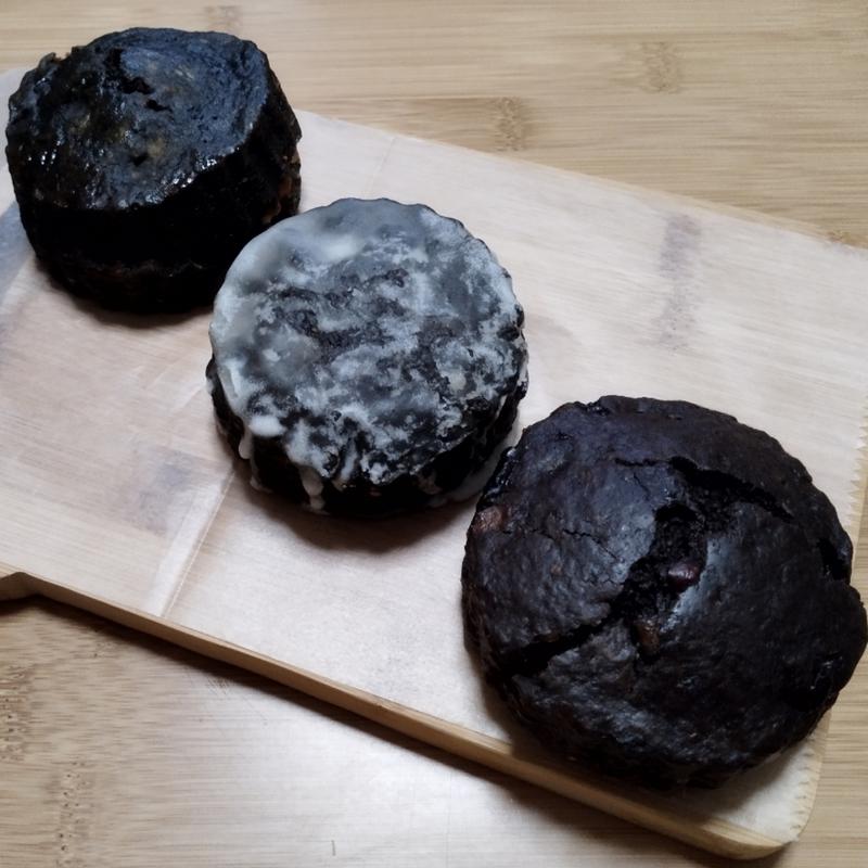 黒いスコーン、紅茶スコーン、ほうじ茶スコーン(Patisserie QuroNoir)