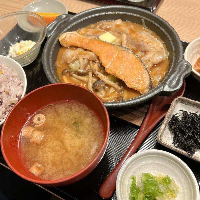 鮭と豚肉ちゃんちゃん焼き定食(さち福や ピオレ明石店)