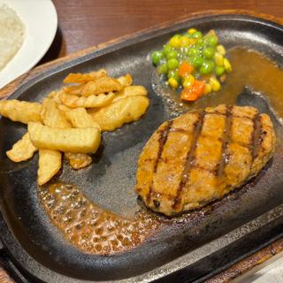 炭火焼ハンバーグ 120g(アルカサール 神保町店 （Alcazar）)