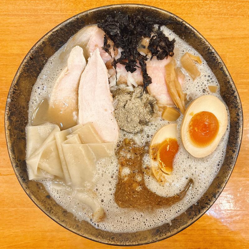 特製極濃ど煮干しそば(和渦製麺)