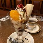 チョコレートパフェ