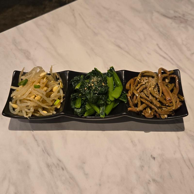 ナムル盛り(韓国料理 ハラペコ食堂 裏 天王寺 店)