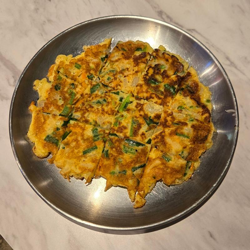 野菜チヂミ(韓国料理 ハラペコ食堂 裏 天王寺 店)