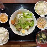 鶏肉と大根煮定食