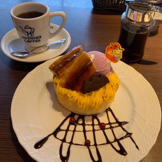 ハロウィンスフレパンケーキ(シングル)ドリンク付き(星乃珈琲店 上板橋店)