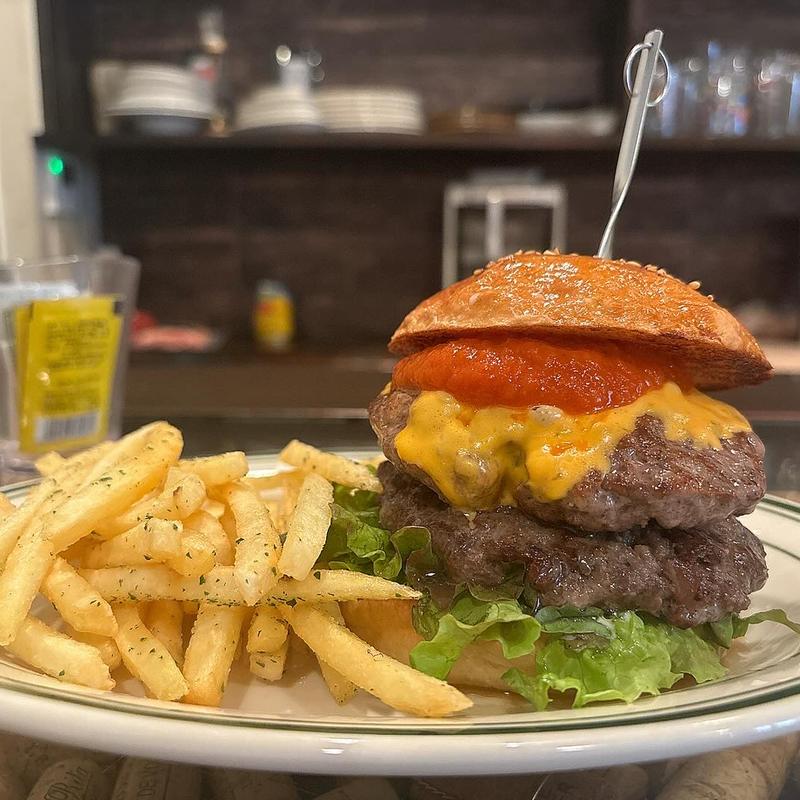 ハンバーガー（カスタム）(MOUMOKK Burger)