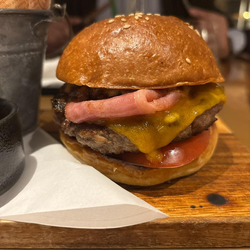 メトロポリタンバーガー( 「メトロポリタングリル」 ヒルトン東京 )