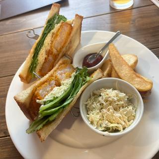 エビカツサンド
