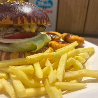 ハングリーヘブンチーズバーガー