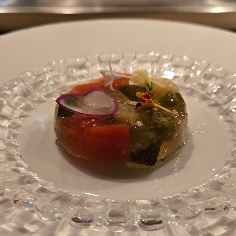 彩り旬野菜のゼリー乗せ(一人前2個)(Vin樹亭)