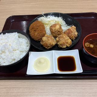こくうま唐揚げ、コロッケ定食