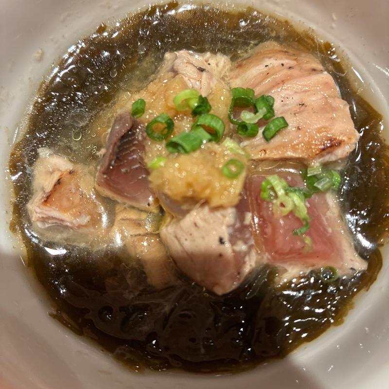 もずく酢とかつおのたたき(ヱビスバー 札幌アピア店 (YEBISU BAR Sapporo Apia))