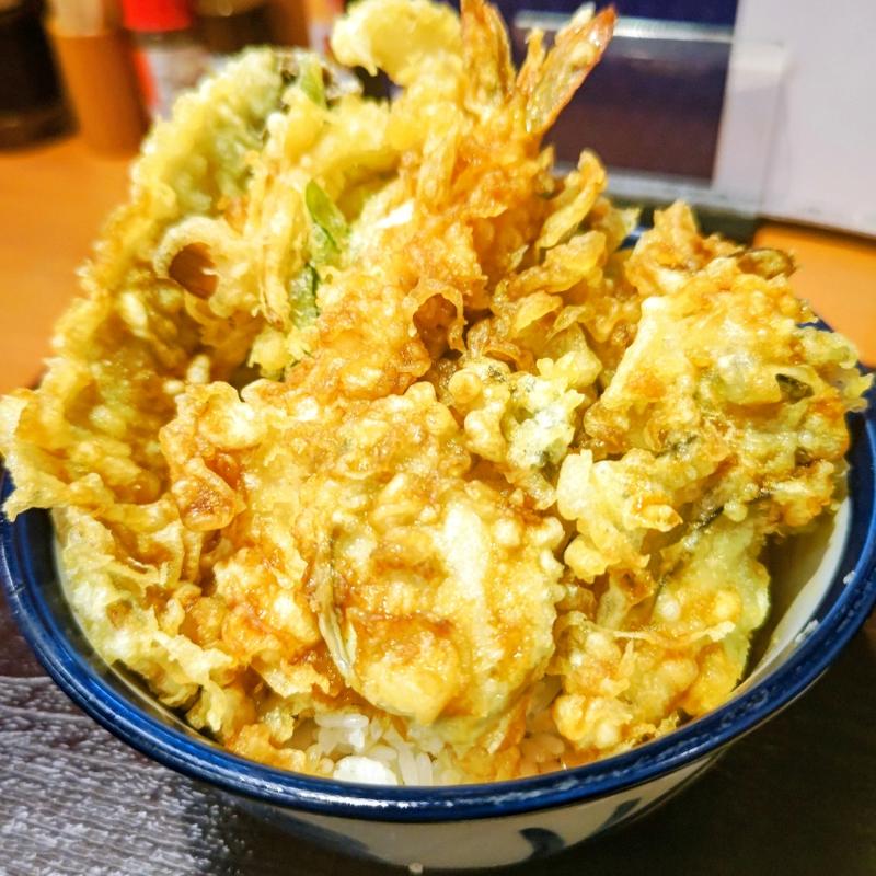 牡蠣と秋刀魚の秋天丼＋牡蠣(天丼てんや ビーンズ新杉田店)